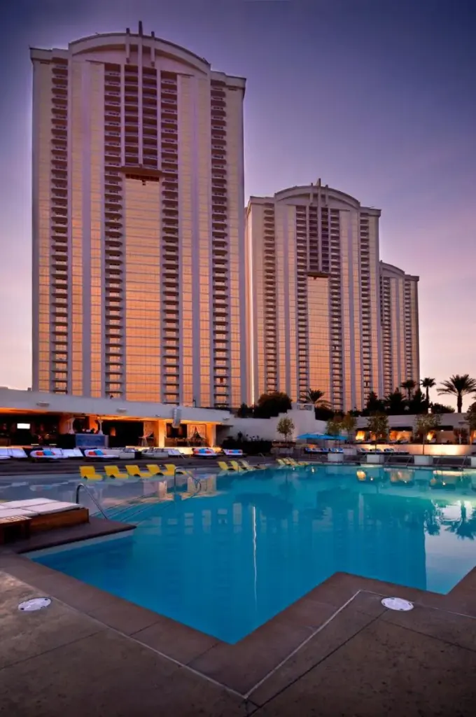 Pool beneath the Signature at MGM Grand hotel towers