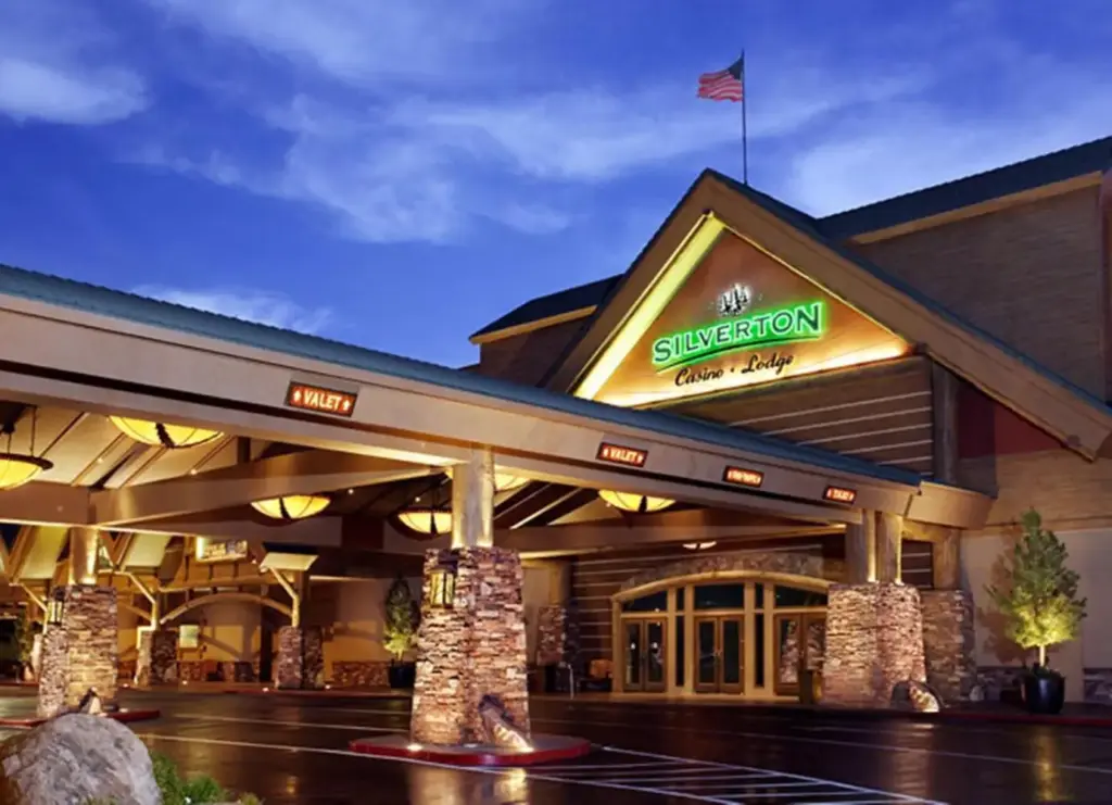 a building with a sign for a hotel at Silverton Casino Lodge in Las Vegas