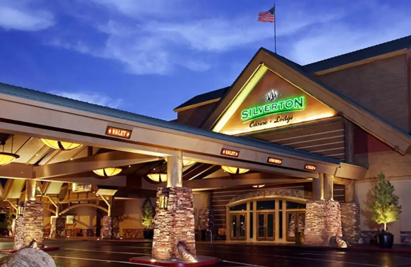 a building with a sign for a hotel at Silverton Casino Lodge in Las Vegas