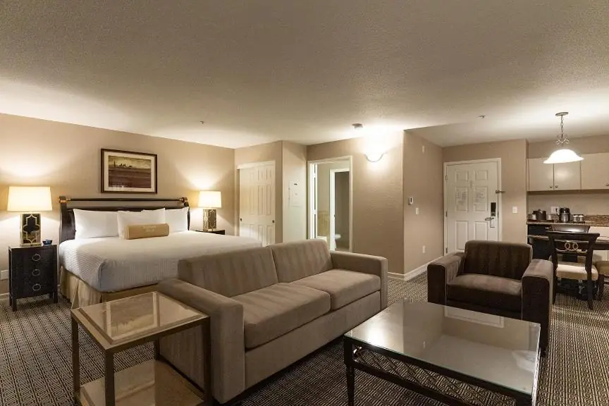 Sleeping and sitting areas in an example Tuscany suite