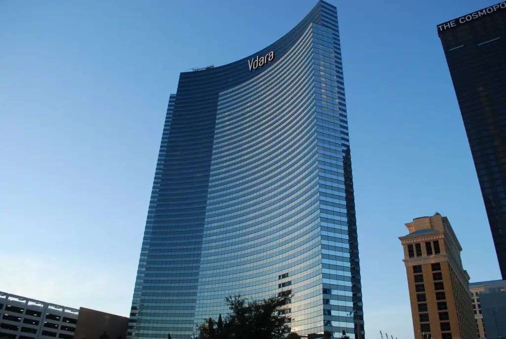 The curved glass Vdara Hotel & Spa tower on the ARIA Campus
