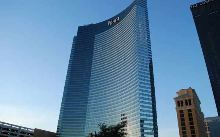 The curved glass Vdara Hotel & Spa tower at CityCenter